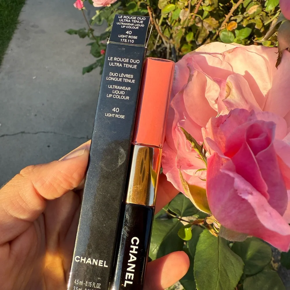 Chanel Le Rouge Duo Ultra Tenue Ultrawear Liquid Lip Colour NIB light rose 40